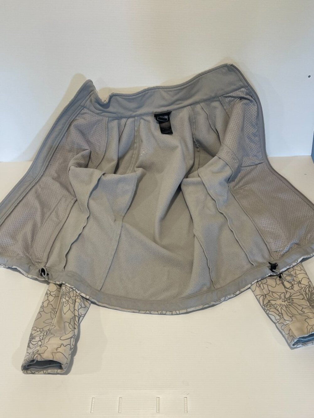 North Face Jacket - Picture 6 of 8
